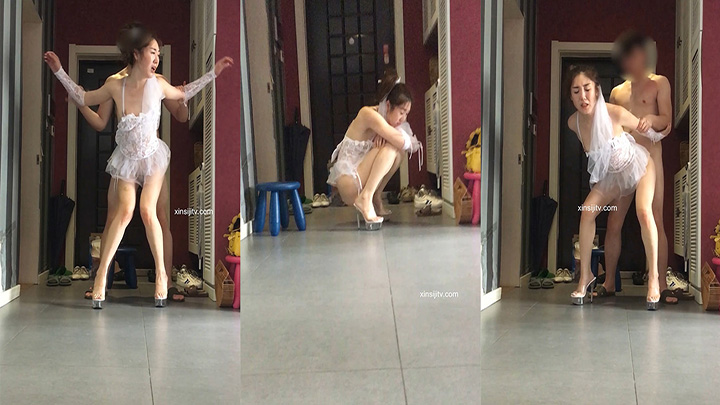 大庆哥家中入户门前爆操后入苗条性感身材气质美女透明蕾丝情趣大高跟下下顶入B心骚货嚎叫对白淫荡